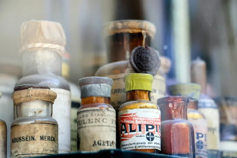 The Emergency Medicine Cabinet Staple That Doctors Quietly Stopped Recommending